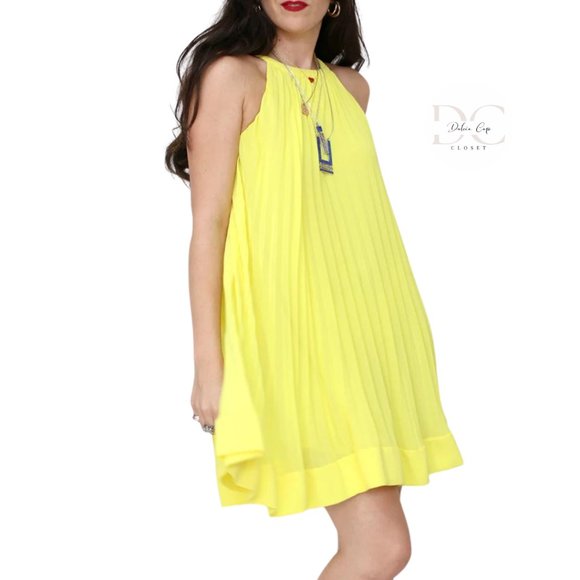 Zara Dresses & Skirts - ZARA DRESS Yellow pleated Size XS